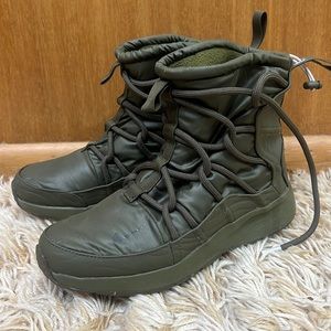 Nike Tanjun High Rise